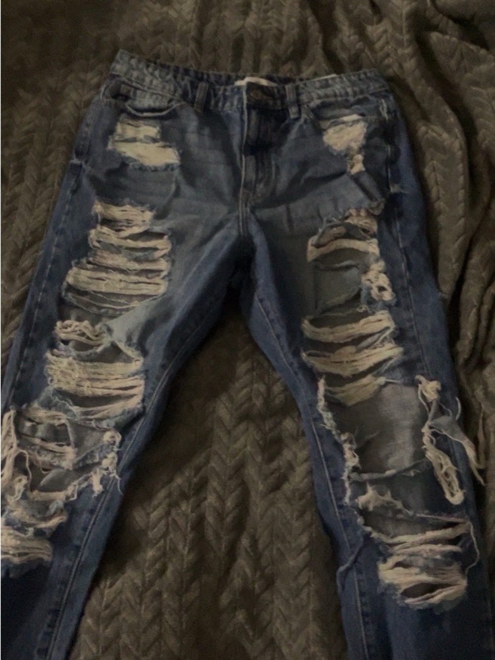 Distressed Ripped Women’s Jeans - Blue